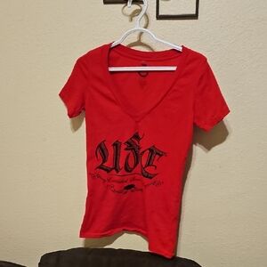 UFC V-Neck Fushia Tee with Black Graphic